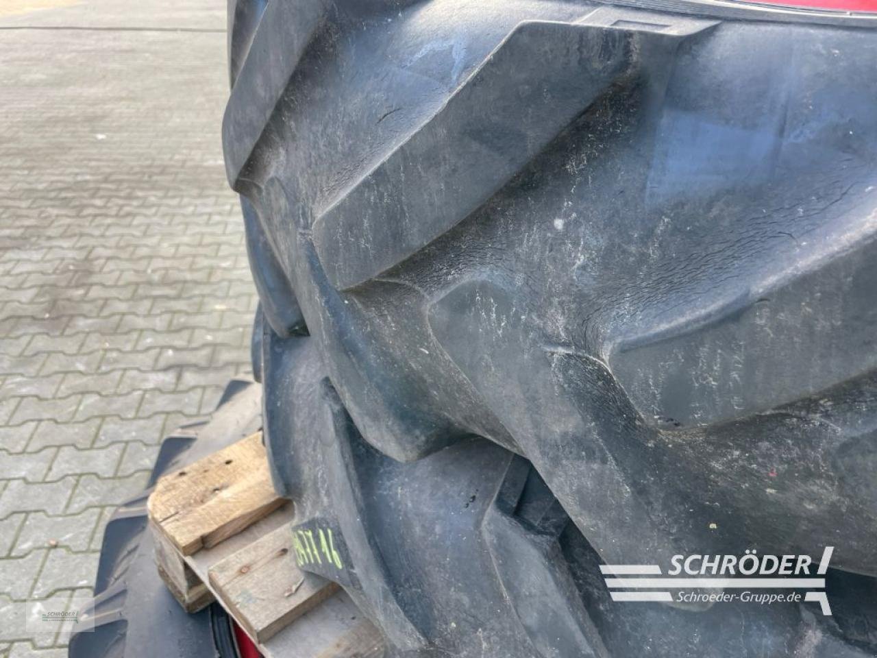 Zwillingsrad des Typs Fendt PFLEGEBEREIFUNG 270/95 R46 + 11.2 R28, Gebrauchtmaschine in Wildeshausen (Bild 8)