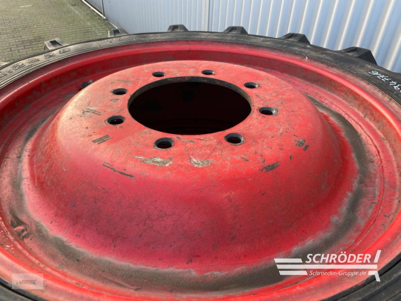 Zwillingsrad des Typs Fendt PFLEGEBEREIFUNG 270/95 R46 + 11.2 R28, Gebrauchtmaschine in Wildeshausen (Bild 9)