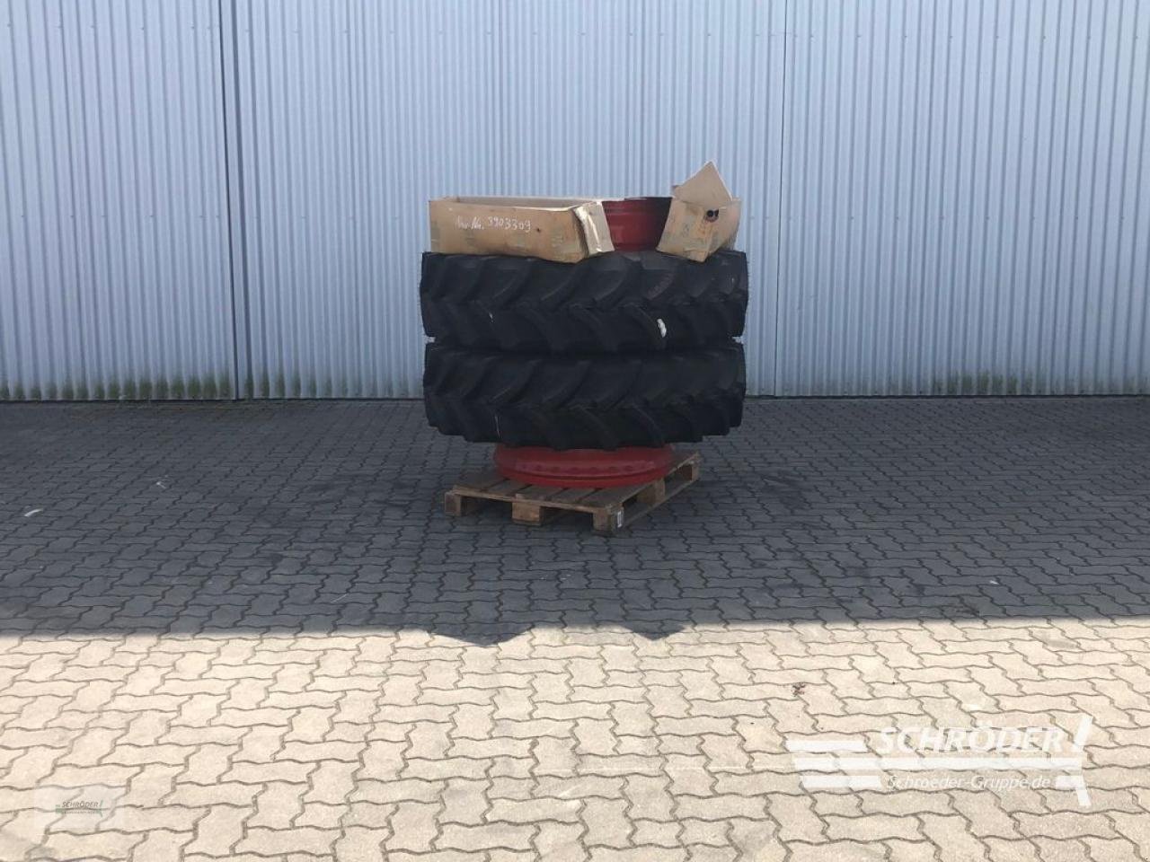 Zwillingsrad typu Fendt ZWILLINGSRÄDER 420/85 R34 + VERSCHLÜSSE, Gebrauchtmaschine v Wildeshausen (Obrázek 3)