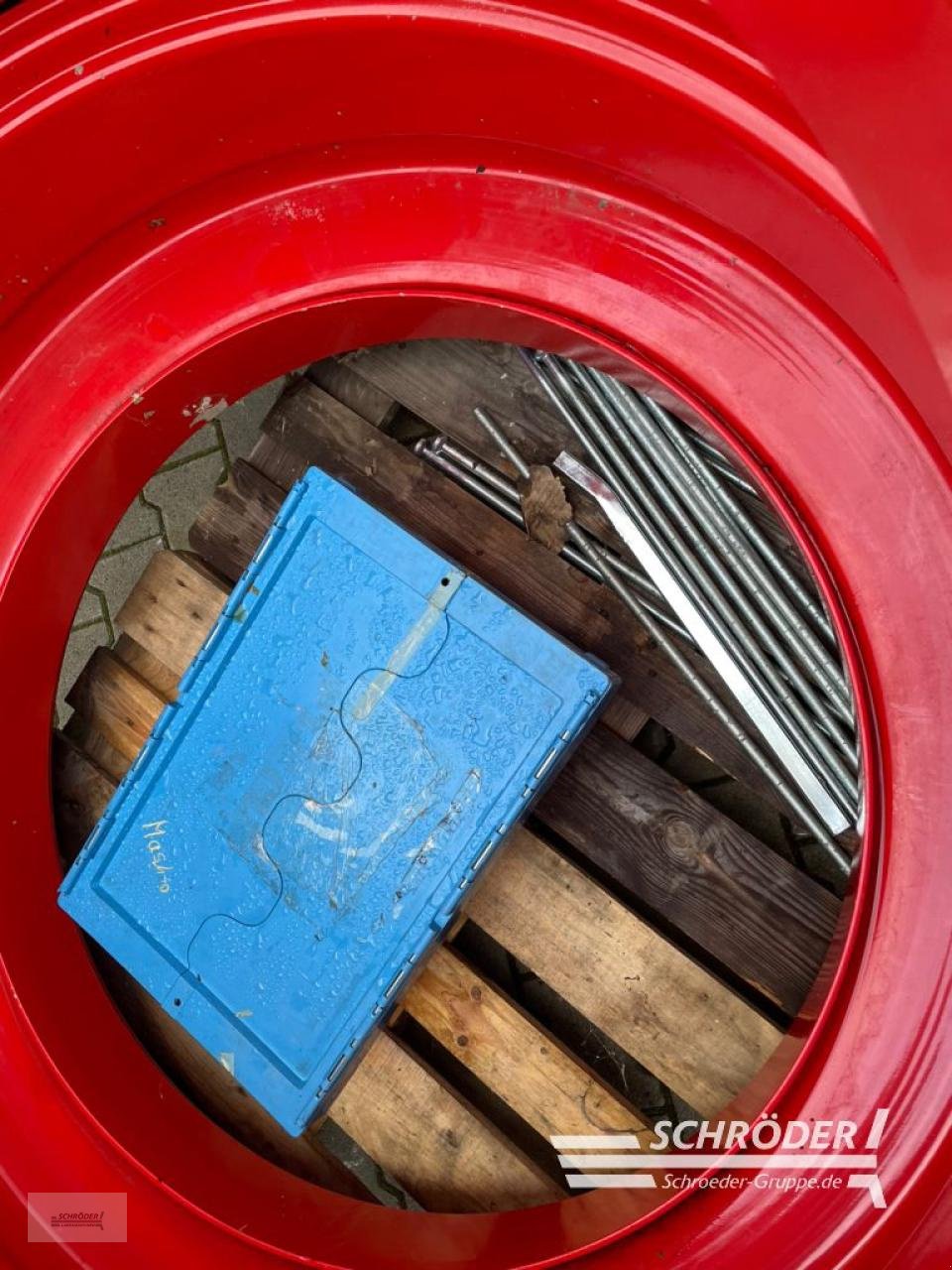 Zwillingsrad des Typs Kleber 300/90 R52 ZWILLINGE / Z.B. FENDT 700 S4, Neumaschine in Wildeshausen (Bild 9)