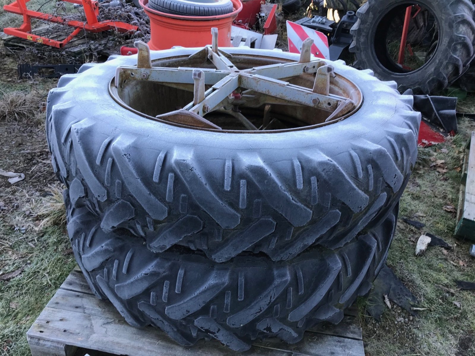 Zwillingsrad typu Kleber Jumelages 16.9R34 Kleber, Gebrauchtmaschine v LA SOUTERRAINE (Obrázek 2)