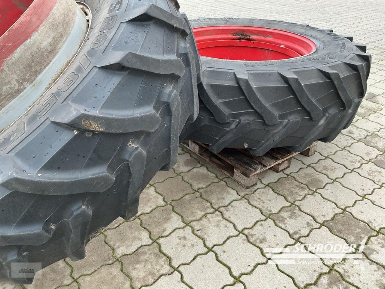 Zwillingsrad des Typs Kock & Sohn 520/85 R42 ZWILLINGSBEREIFUNG, Gebrauchtmaschine in Wildeshausen (Bild 5)