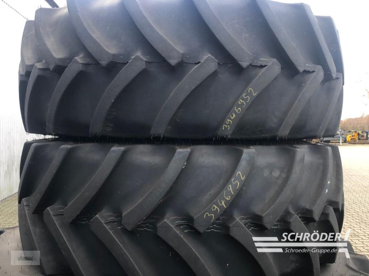 Zwillingsrad от тип Massey Ferguson 440/65 R28 + 540/65 R38 KOMPLETTRÄDER, Gebrauchtmaschine в Ahlerstedt (Снимка 2)