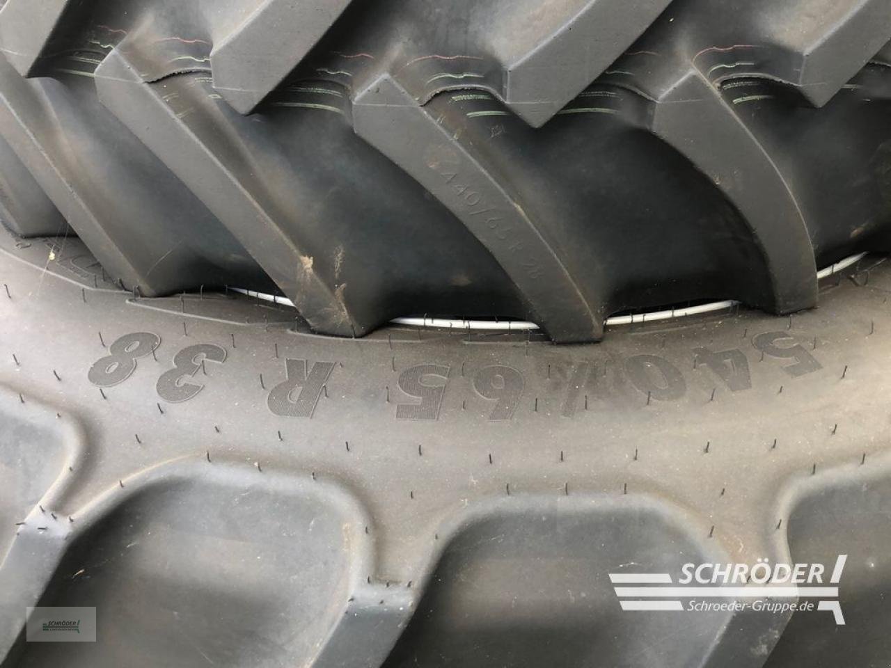 Zwillingsrad от тип Massey Ferguson 440/65 R28 + 540/65 R38 KOMPLETTRÄDER, Gebrauchtmaschine в Ahlerstedt (Снимка 12)