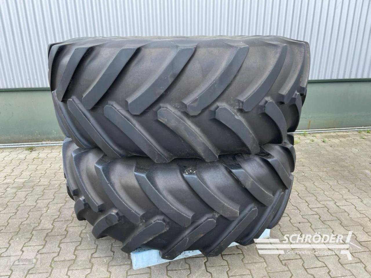 Zwillingsrad des Typs Michelin 650/85 R38 2 STÜCK, Gebrauchtmaschine in Wildeshausen (Bild 1)