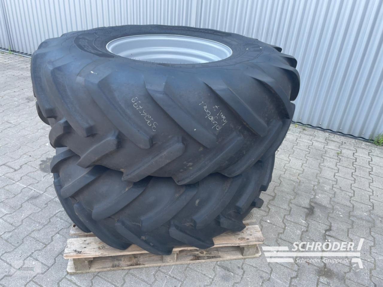 Zwillingsrad of the type Michelin VF 520/80 R26, Gebrauchtmaschine in Wildeshausen (Picture 2)