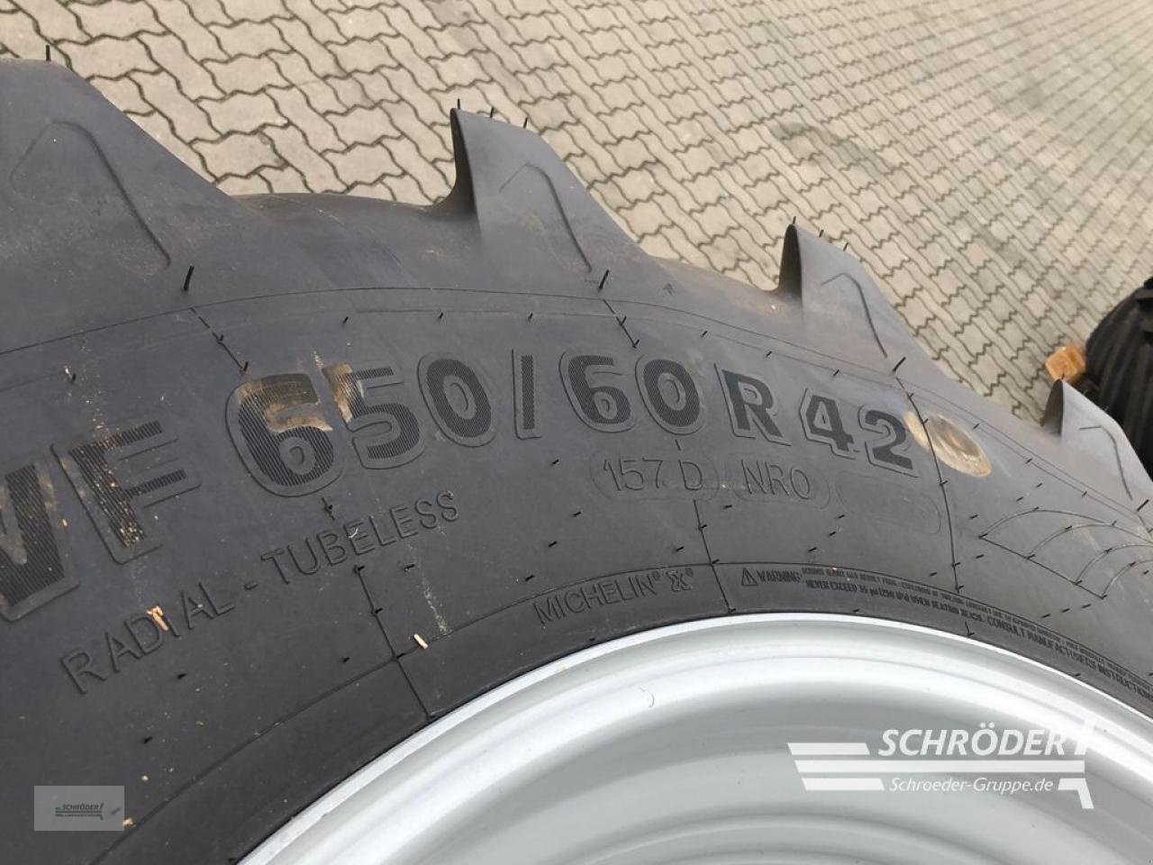 Zwillingsrad typu Michelin VF600/60 R28 +VF650/60 R42, Neumaschine v Ahlerstedt (Obrázek 7)
