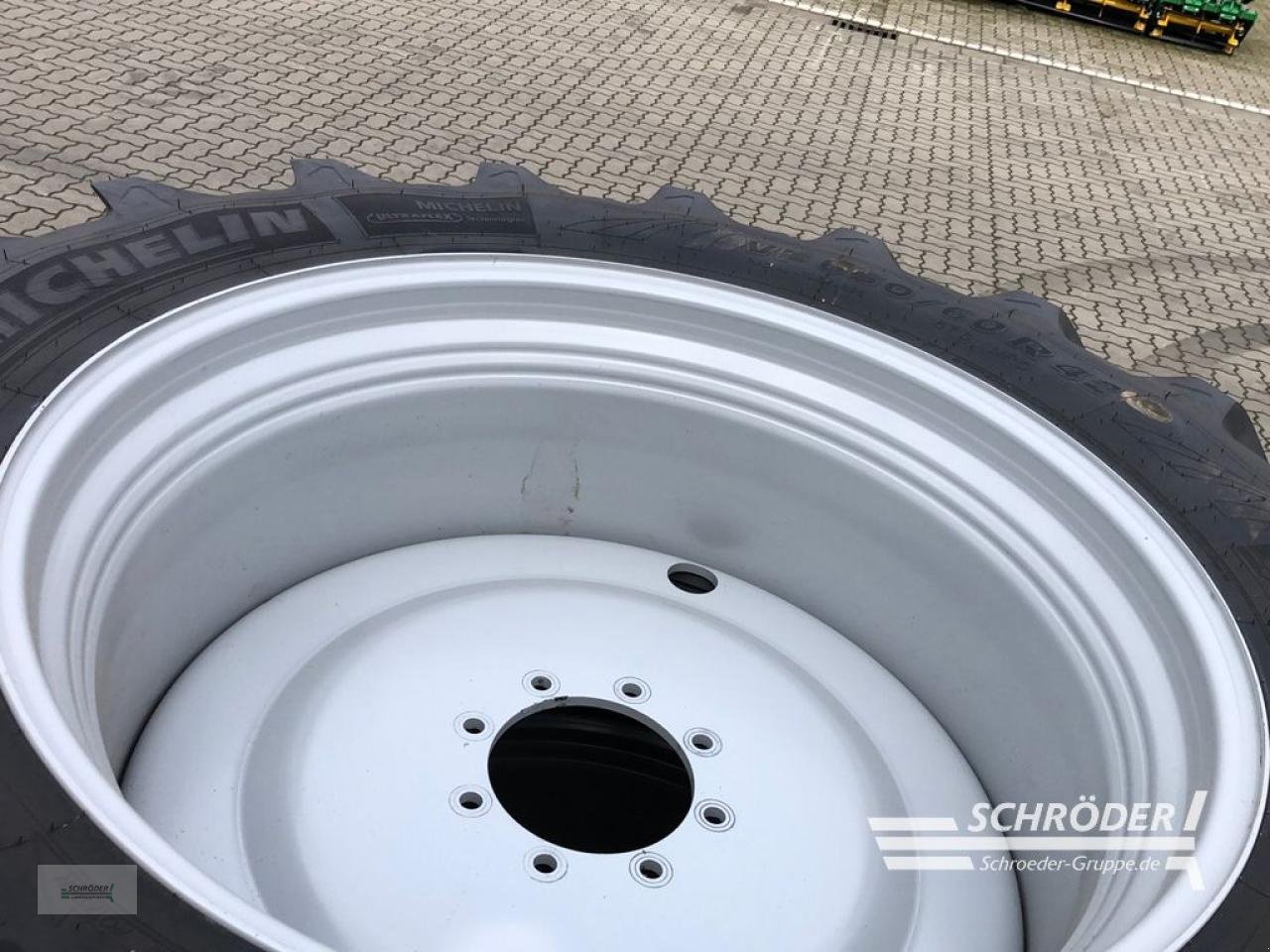 Zwillingsrad typu Michelin VF600/60 R28 +VF650/60 R42, Neumaschine v Ahlerstedt (Obrázek 8)