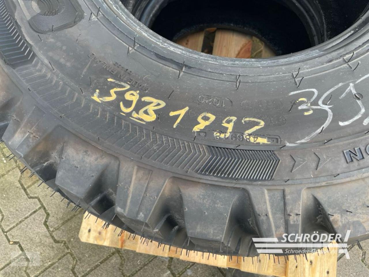 Zwillingsrad typu Nokian 2X 340/80 R18 / 12.5 R18, Neumaschine v Wildeshausen (Obrázek 2)
