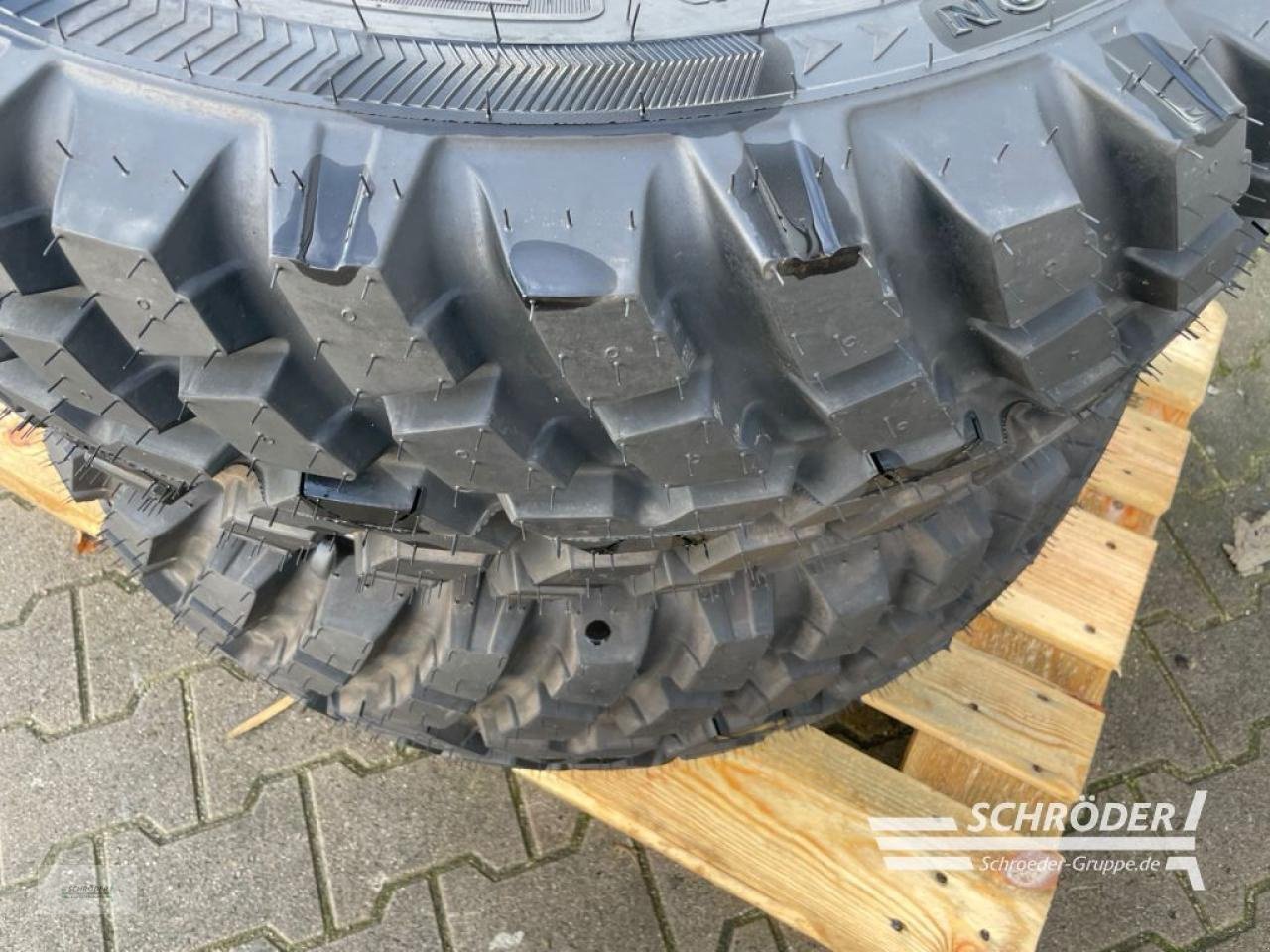 Zwillingsrad typu Nokian 2X 340/80 R18 / 12.5 R18, Neumaschine v Wildeshausen (Obrázek 7)