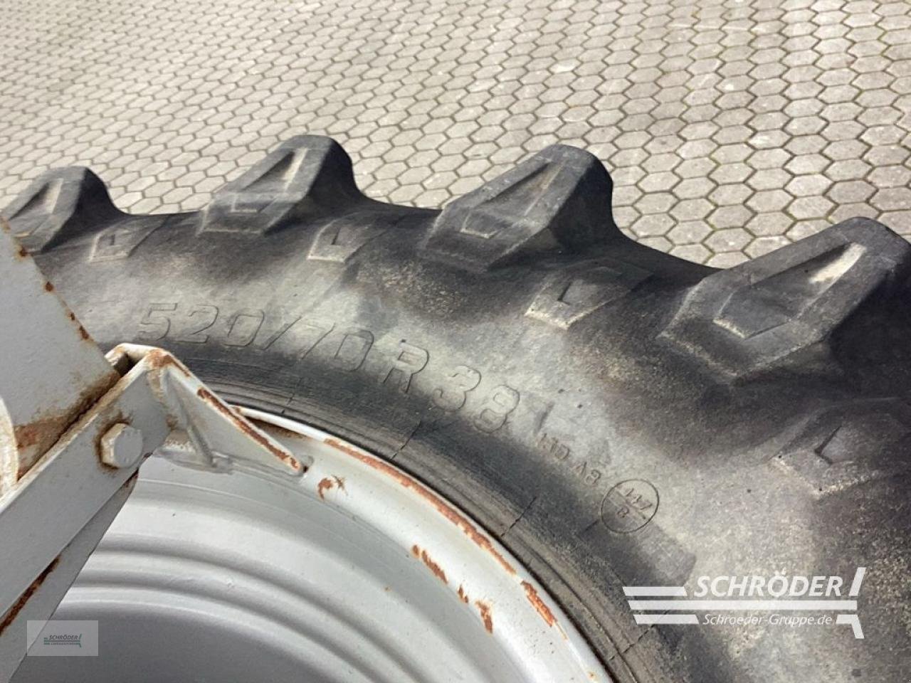 Zwillingsrad typu Pirelli 2 ZWILLINGSRÄDER 520/70 R38, Gebrauchtmaschine v Norden (Obrázek 5)