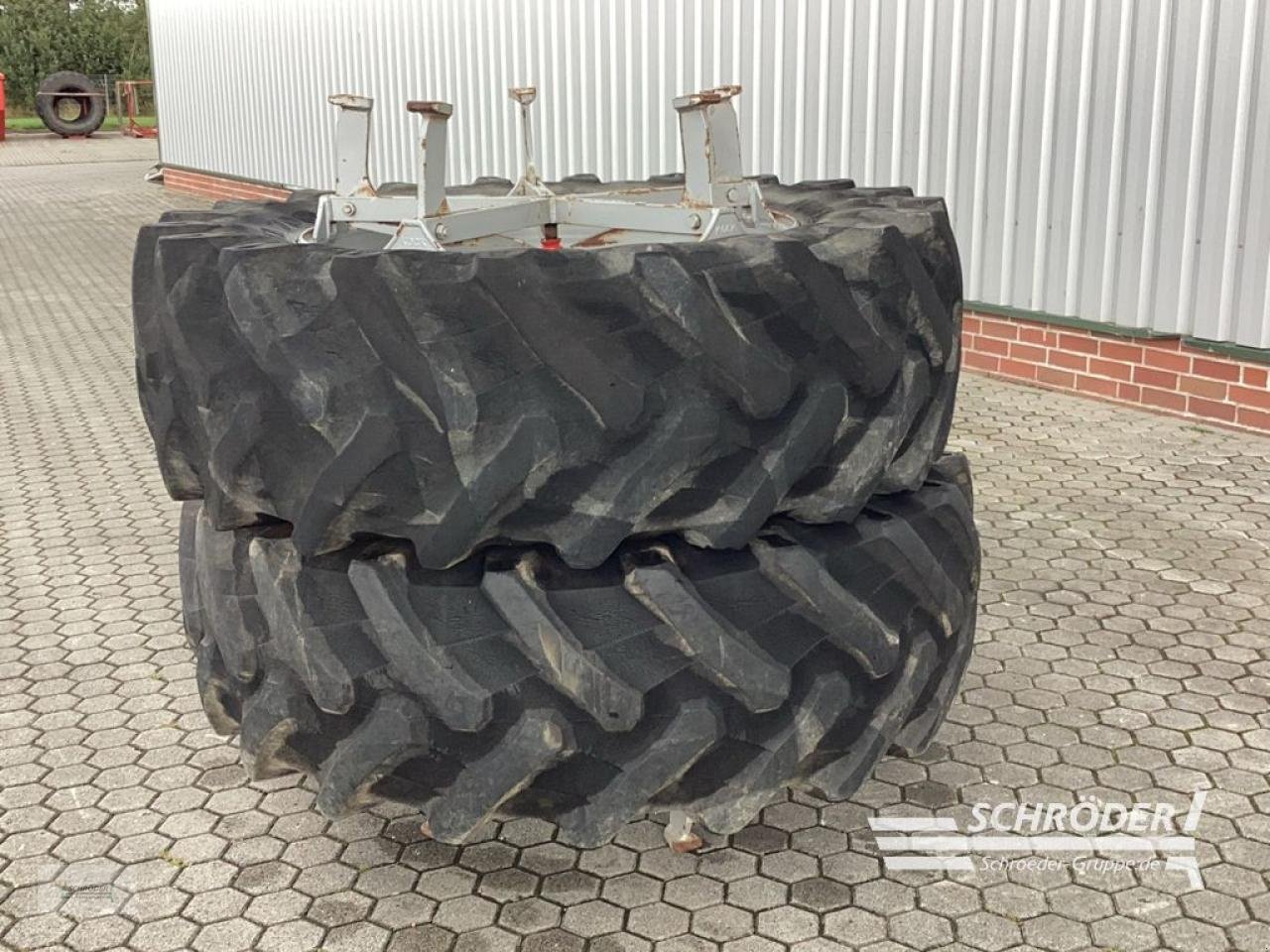 Zwillingsrad typu Pirelli 2 ZWILLINGSRÄDER 520/70 R38, Gebrauchtmaschine v Norden (Obrázek 6)