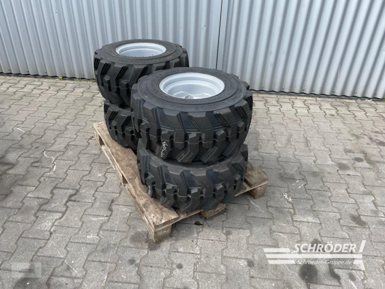 Zwillingsrad typu Schäffer KOMPLETTRÄDER 26X12.00-12 SKD, Gebrauchtmaschine v Wildeshausen (Obrázek 1)