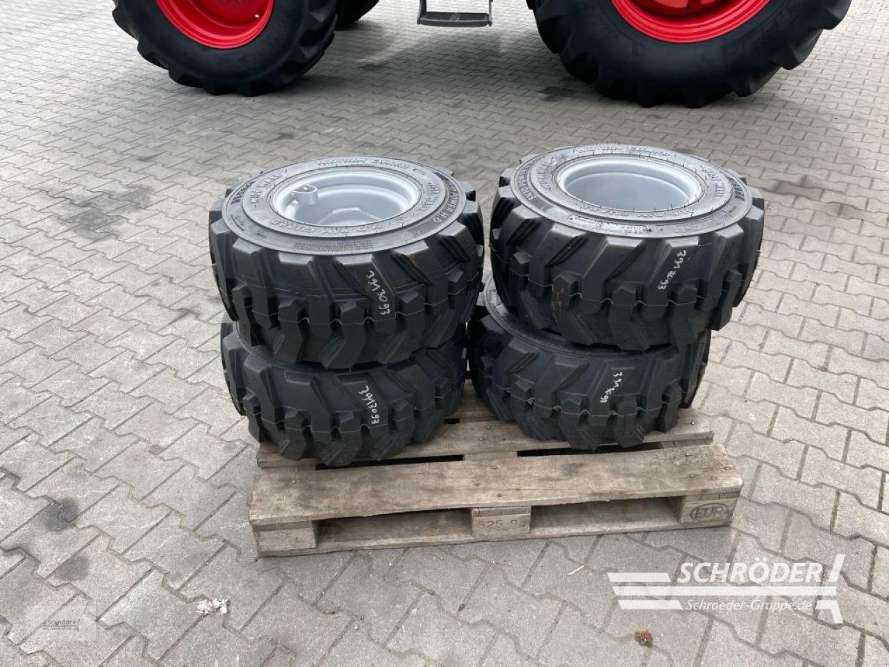 Zwillingsrad typu Schäffer KOMPLETTRÄDER 26X12.00-12 SKD, Gebrauchtmaschine v Wildeshausen (Obrázek 6)