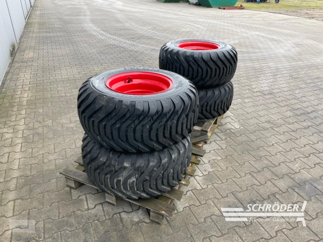 Zwillingsrad des Typs Sonstige 2X 380/55-17, Neumaschine in Wildeshausen (Bild 3)