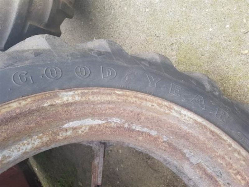 Zwillingsrad des Typs Sonstige 38"   13.6/12-38, Gebrauchtmaschine in Hemmet (Bild 5)