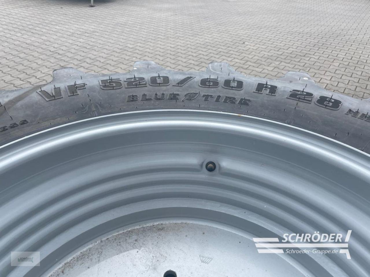 Zwillingsrad des Typs Trelleborg 520/60R28 + 650/60R38 KOMPLETTRÄDER TB, Gebrauchtmaschine in Wildeshausen (Bild 6)