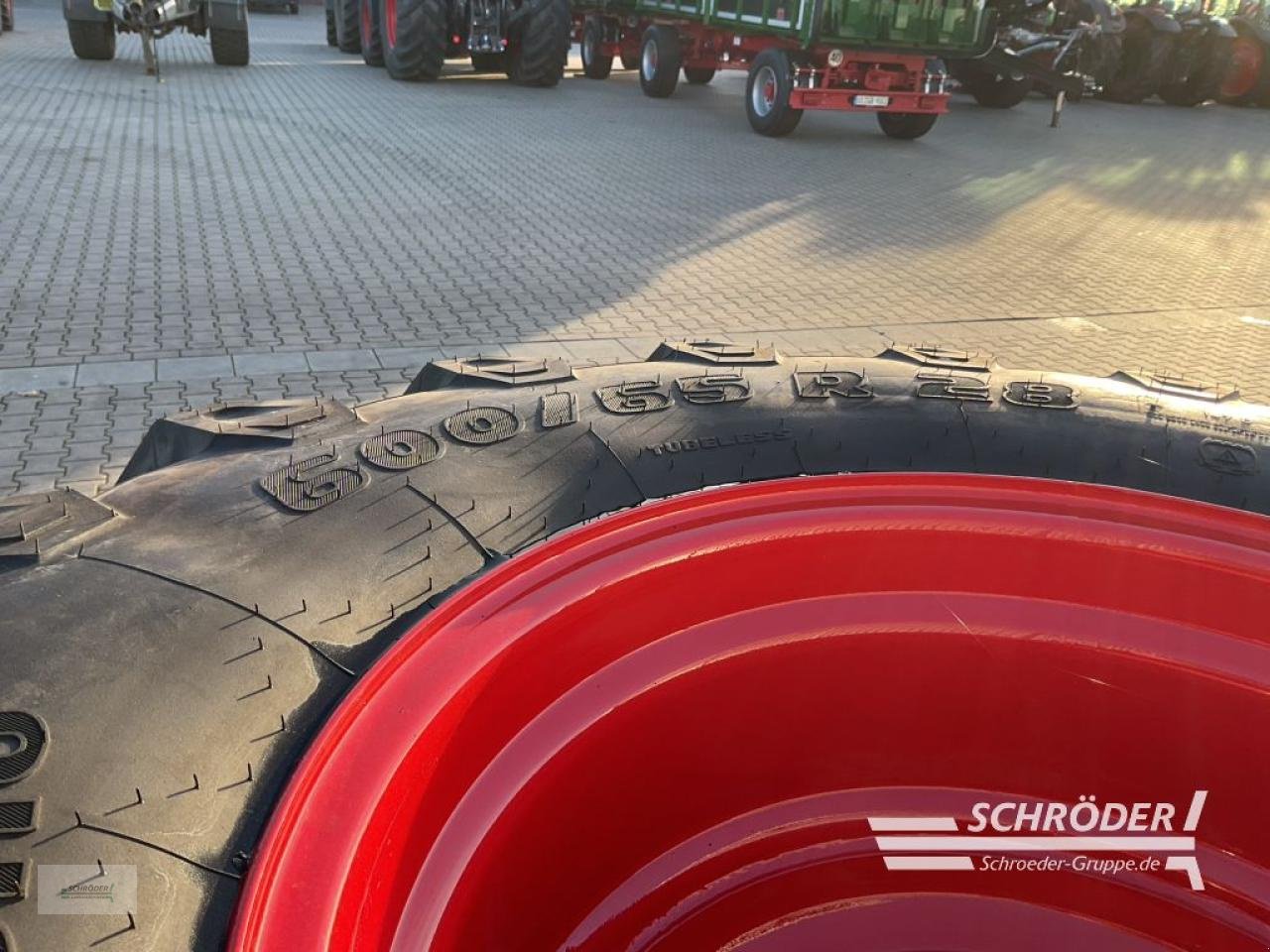 Zwillingsrad van het type Trelleborg 600/65 R28 + 710/70 R38 TRELLEBORG, Gebrauchtmaschine in Scharrel (Foto 7)