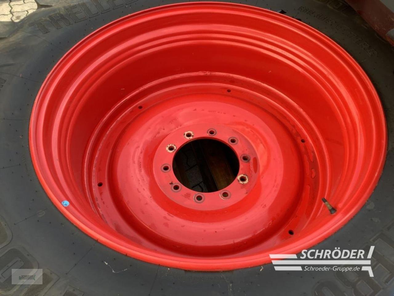 Zwillingsrad des Typs Trelleborg VF 600/70 R30 + VF 650/75 R42, Gebrauchtmaschine in Wildeshausen (Bild 7)