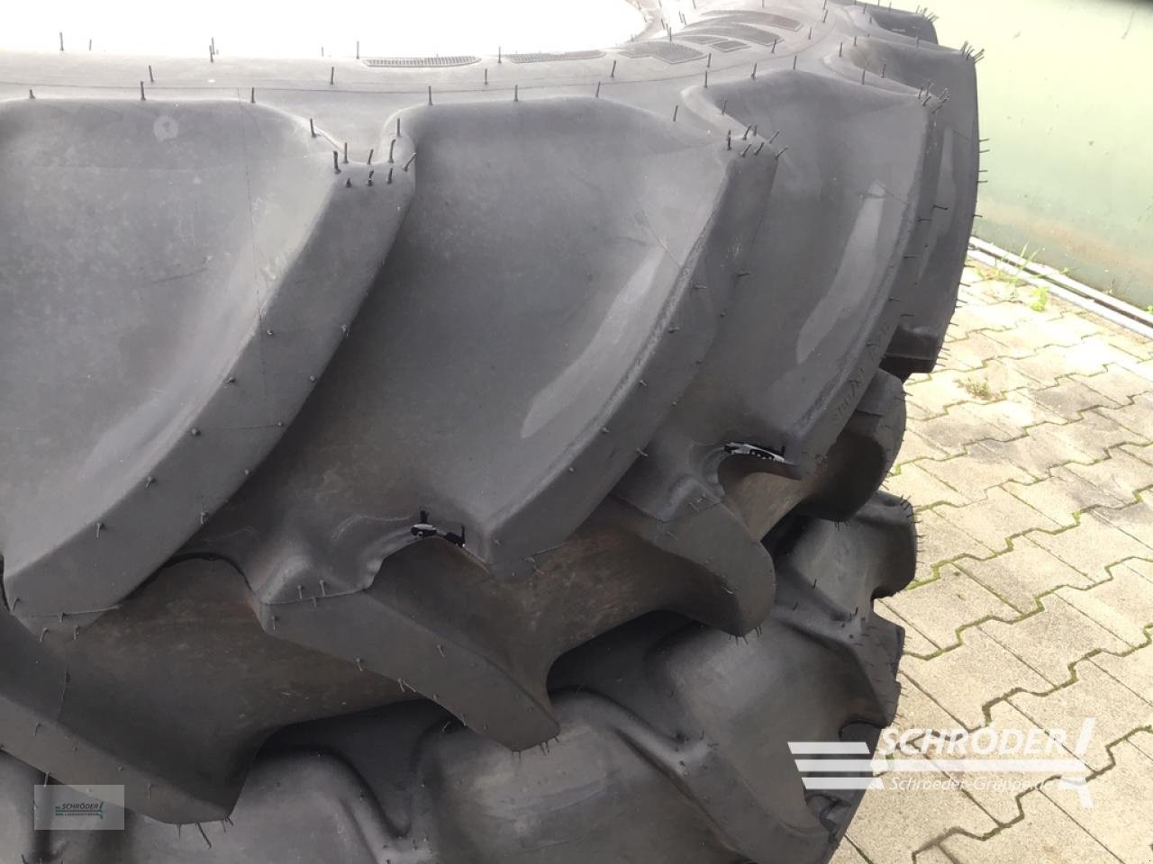 Zwillingsrad des Typs Valtra KOMPLETTRÄDER 2X 380/85 R 28 MITAS, Gebrauchtmaschine in Wildeshausen (Bild 5)
