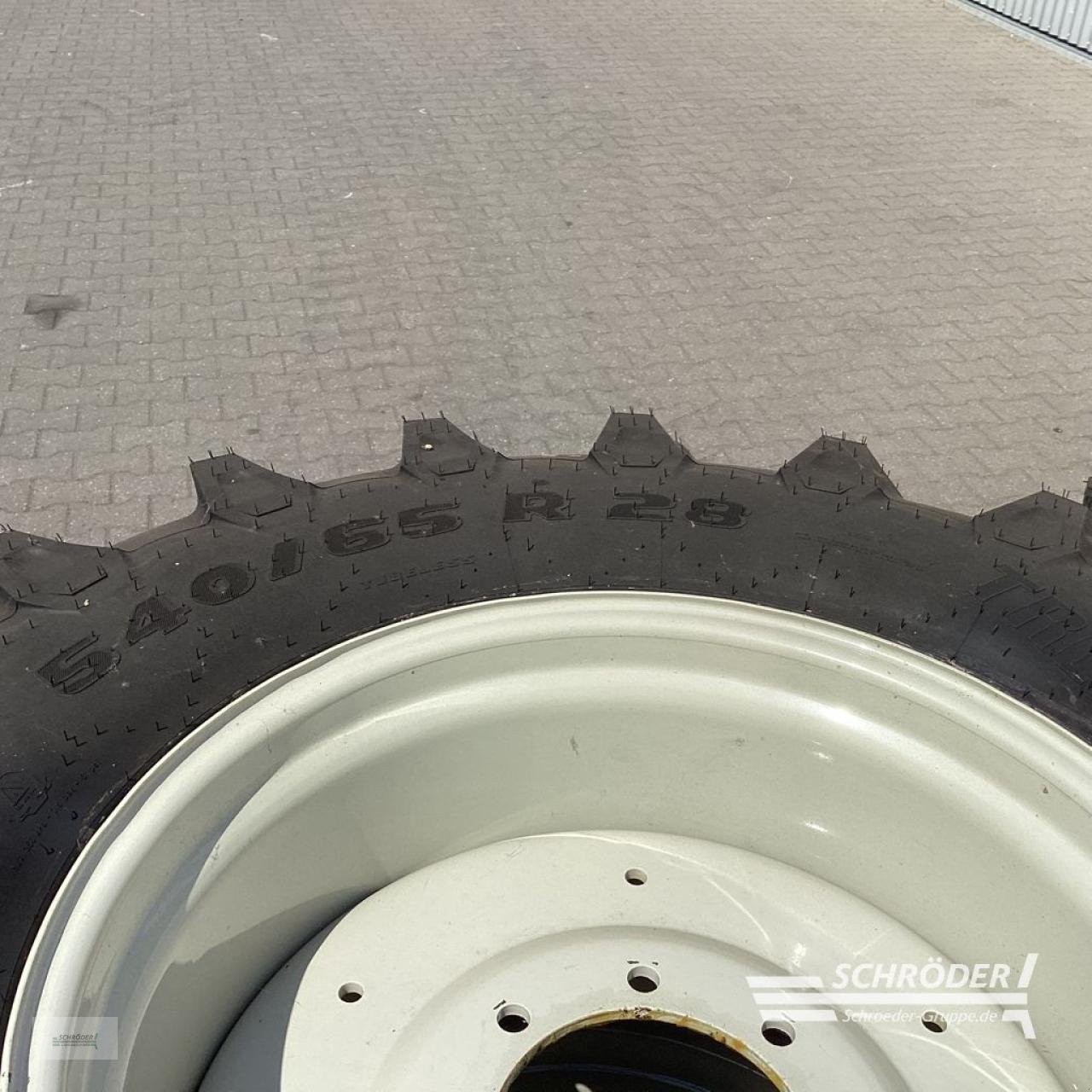 Zwillingsrad типа Valtra KOMPLETTRÄDER 540/65 R28 + 650/65 R38 TB, Gebrauchtmaschine в Schwarmstedt (Фотография 4)