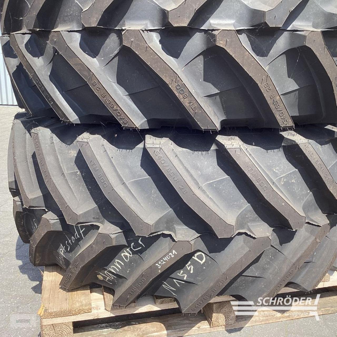 Zwillingsrad типа Valtra KOMPLETTRÄDER 540/65 R28 + 650/65 R38 TB, Gebrauchtmaschine в Schwarmstedt (Фотография 7)