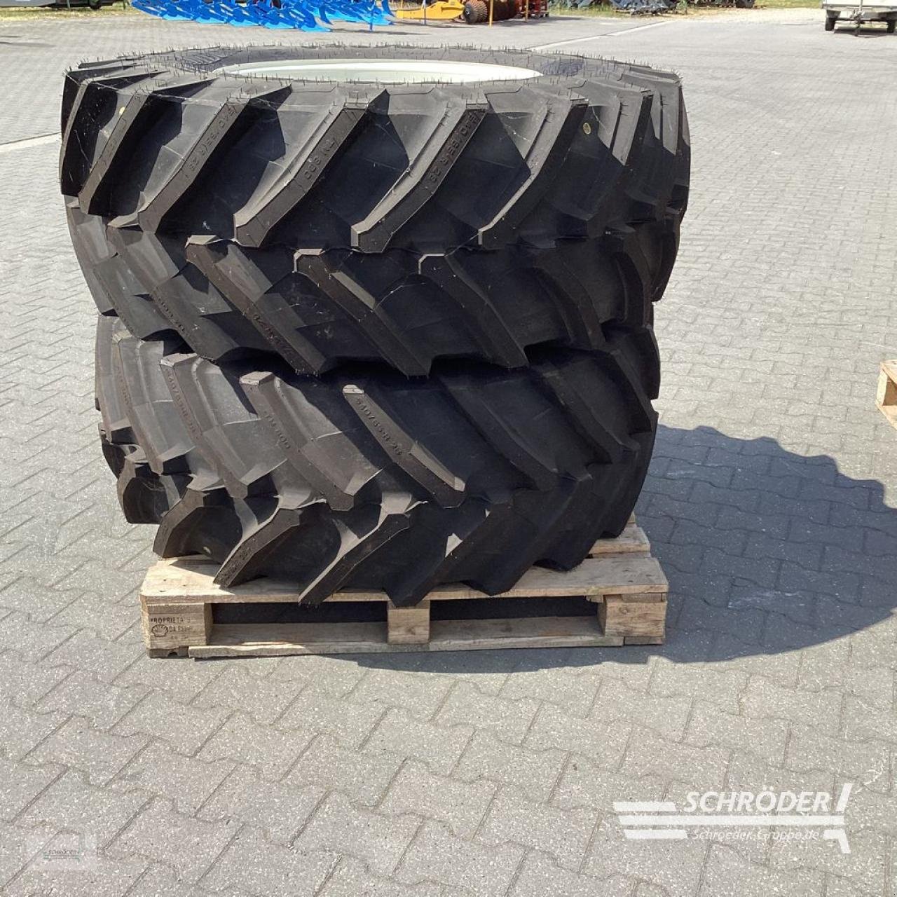 Zwillingsrad типа Valtra KOMPLETTRÄDER 540/65 R28 + 650/65 R38 TB, Gebrauchtmaschine в Schwarmstedt (Фотография 9)