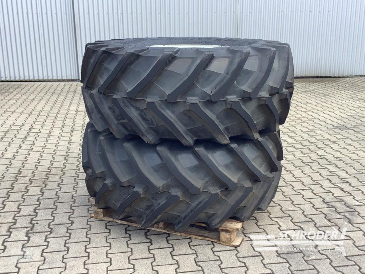 Zwillingsrad des Typs Valtra TRELLEBORG 600/70 R28 + 710/70 R42, Gebrauchtmaschine in Lastrup (Bild 5)