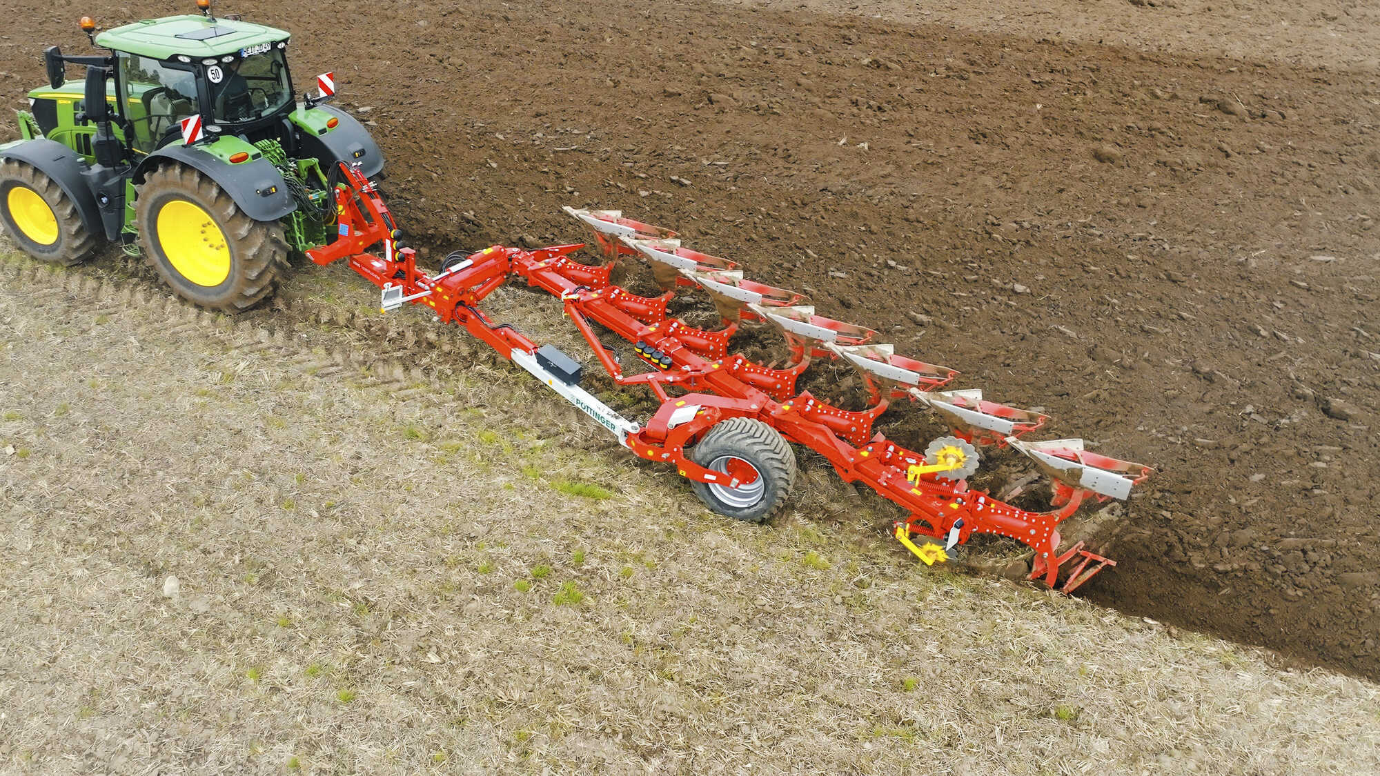 Rahmenbedingungen: Viele Neuerungen steckten die Pöttinger Ingenieure in die 
Rahmenkonstruktion.
© Finn