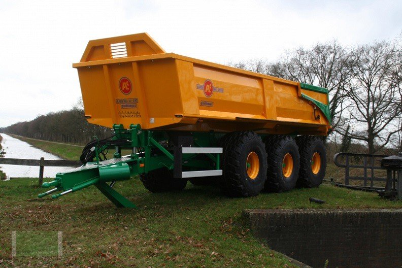 Muldenkipper of the type Alasco PH 3000, Neumaschine in Reutum (Picture 2)