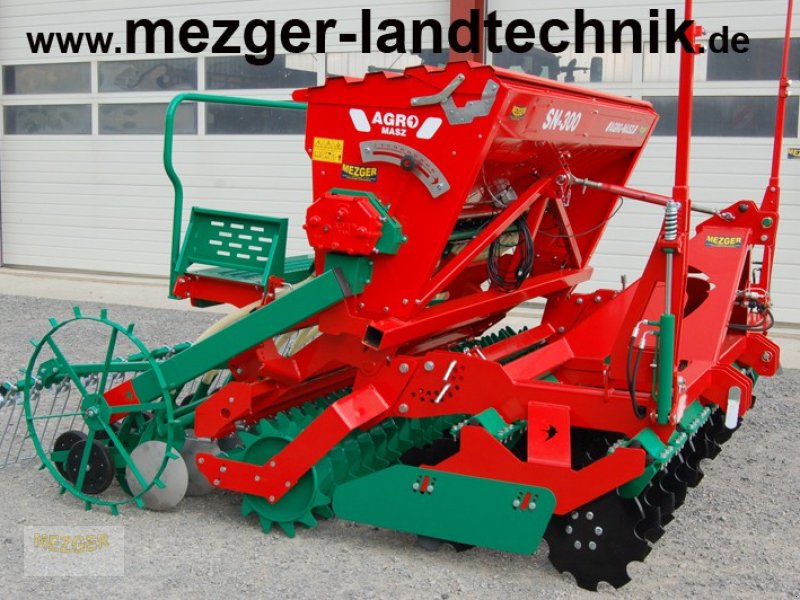 Drillmaschinenkombination des Typs Agro-Masz SN 300T Säkombination mit Scheibenegge, Neumaschine in Ditzingen (Bild 1)