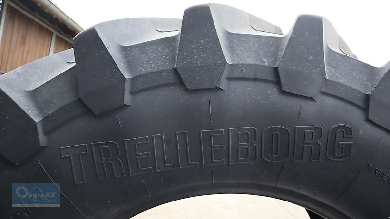 Reifen του τύπου Trelleborg 710/75R42 TM900 HIGH POWER--175D--1 Stück - 85% Profil--2 Risse außen--, Gebrauchtmaschine σε Ennigerloh (Φωτογραφία 7)