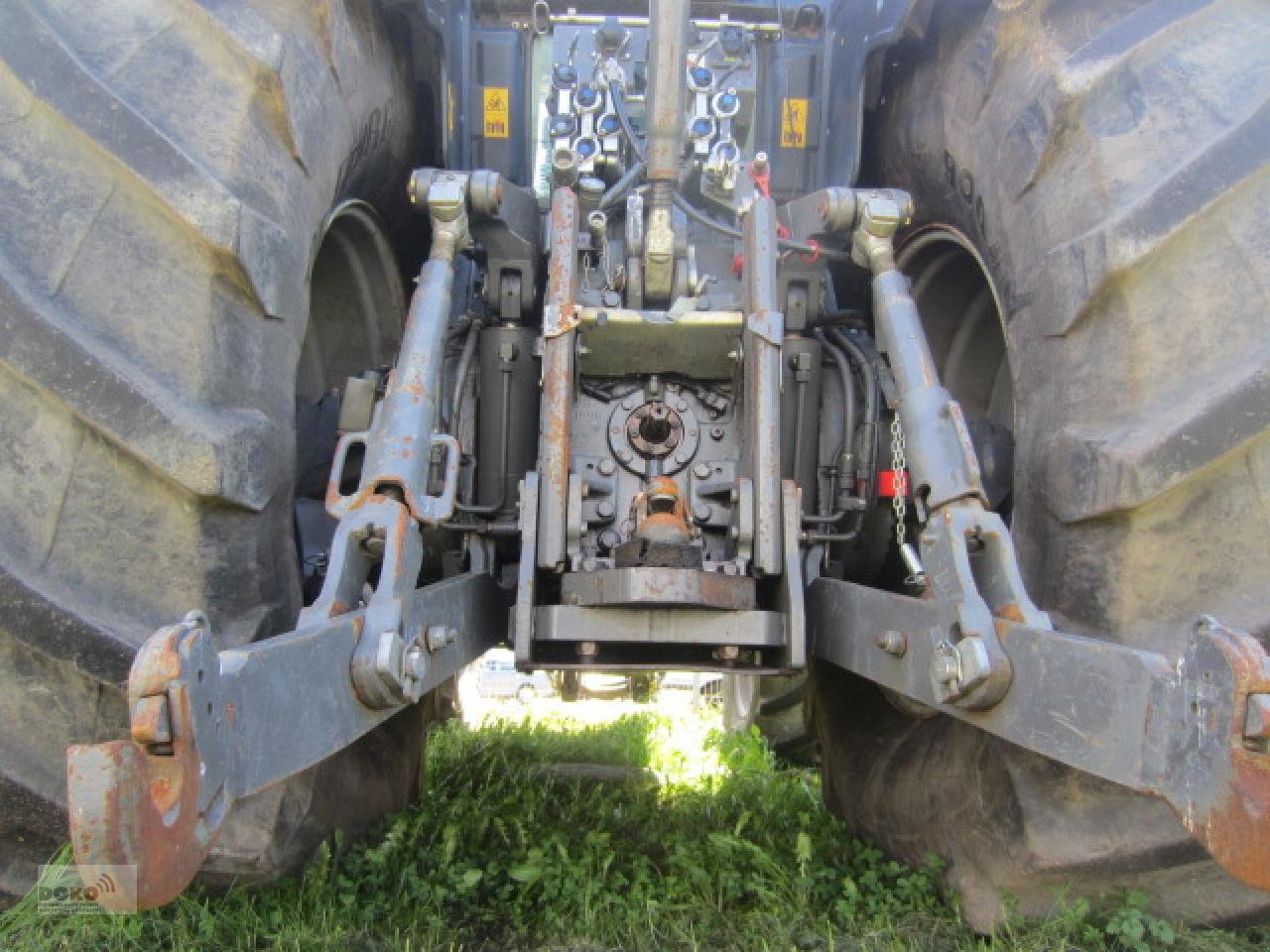 Traktor des Typs Massey Ferguson 8690 DVT, Gebrauchtmaschine in Schoenberg (Bild 3)