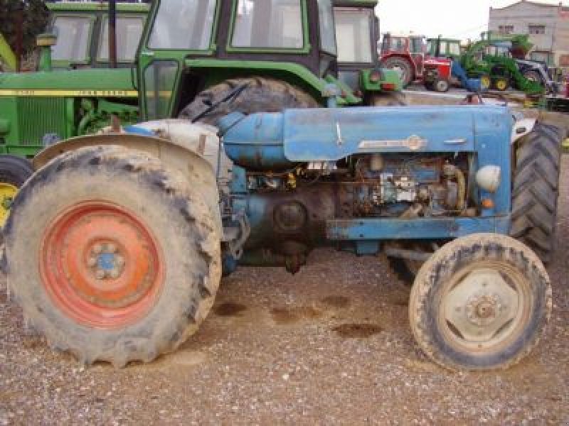 Ebro SUPER 55 Obstbautraktor, 50700 Caspe (Zaragoza)