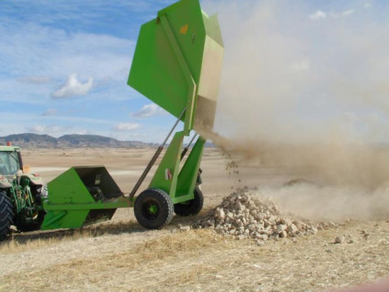 Sonstige Bodenbearbeitungsgeräte of the type Conpexim Steinsammler 3000AE 2,1m pick up, neu, Neumaschine in Apetlon (Picture 1)
