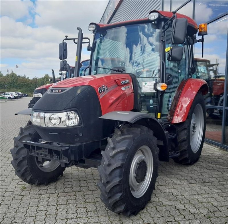 Traktor des Typs Case IH Farmall 65A, Gebrauchtmaschine in Horsens (Bild 1)