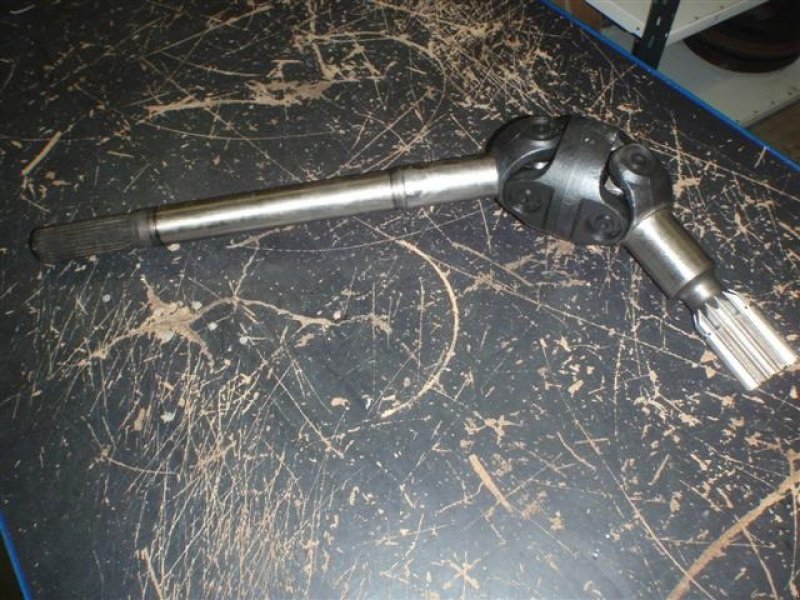 Sonstiges Traktorzubehör типа New Holland Trækaksel Carraro 20.29 Drive shaft, Gebrauchtmaschine в Viborg (Фотография 1)