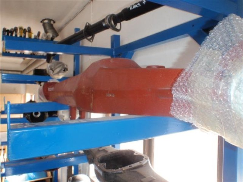 Sonstiges Traktorzubehör типа Massey Ferguson Forakselrør Fermec 760-860 Front axle, Gebrauchtmaschine в Viborg (Фотография 1)