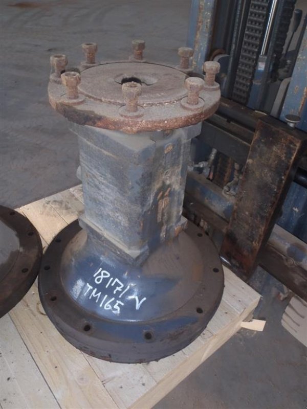 Sonstiges Traktorzubehör des Typs New Holland TM 165  Bagaksel V / Rear axle L, Gebrauchtmaschine in Viborg (Bild 1)