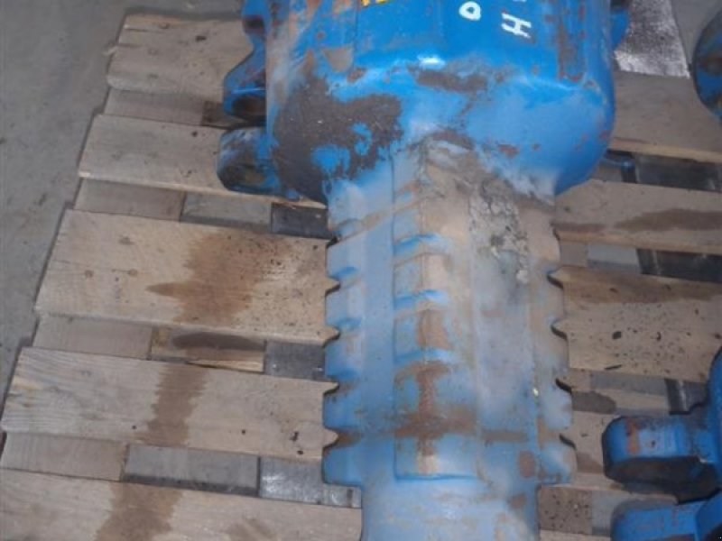 Sonstiges Traktorzubehör del tipo Ford 7840 Bagaksel H / Rear axle R, Gebrauchtmaschine en Viborg (Imagen 1)