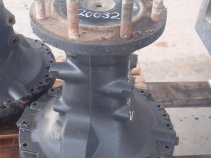 Sonstiges Traktorzubehör типа Massey Ferguson 7480 Bagaksel H / Rear axle R, Gebrauchtmaschine в Viborg (Фотография 1)