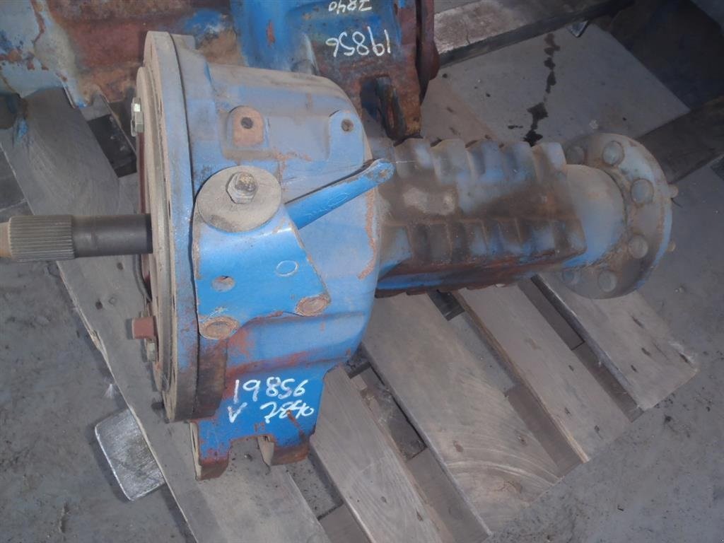 Sonstiges Traktorzubehör typu Ford 7840 Bagaksel V / Rear axle L, Gebrauchtmaschine v Viborg (Obrázek 1)