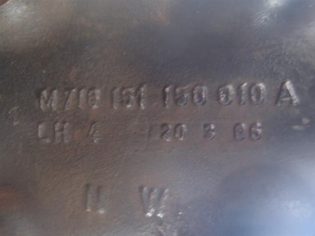 Sonstiges Traktorzubehör типа Massey Ferguson 7480 Bagaksel V / Rear axle L, Gebrauchtmaschine в Viborg (Фотография 2)