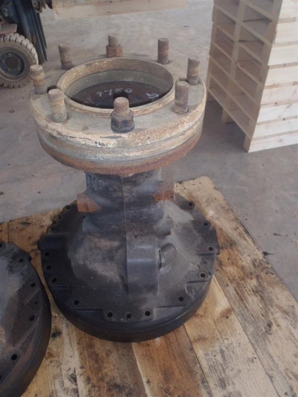 Sonstiges Traktorzubehör typu Massey Ferguson 7480 Bagaksel H / Rear axle R, Gebrauchtmaschine v Viborg (Obrázek 1)