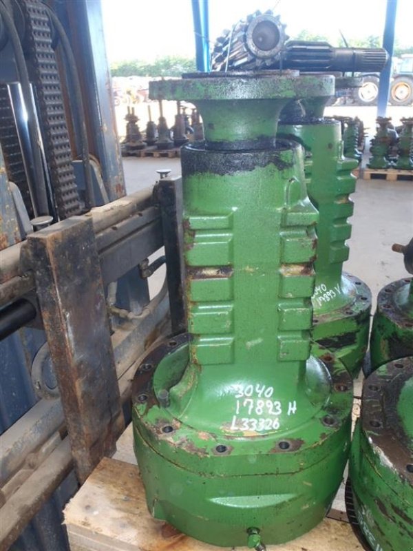 Sonstiges Traktorzubehör типа John Deere 3040 Bagaksel H / Rear axle R, Gebrauchtmaschine в Viborg (Фотография 1)