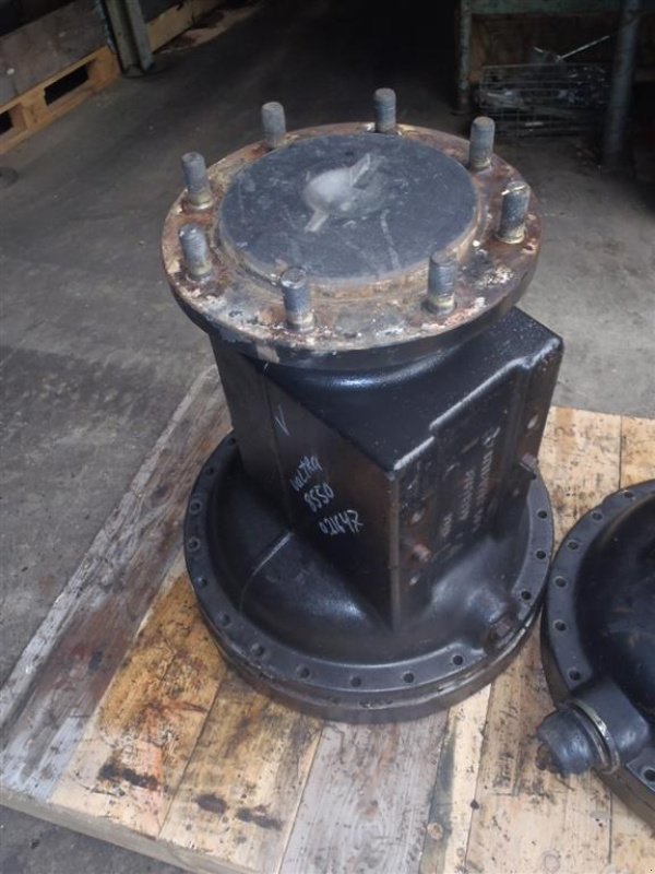 Sonstiges Traktorzubehör tipa Valtra 8550 Bagaksel V / Rear axle L, Gebrauchtmaschine u Viborg (Slika 1)