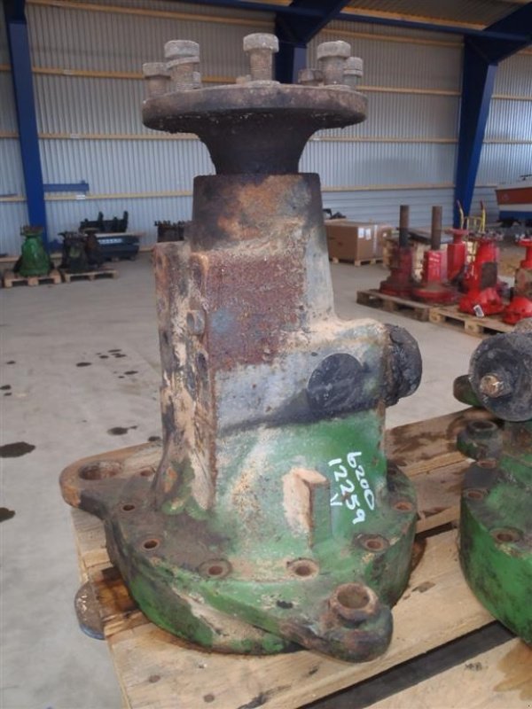 Sonstiges Traktorzubehör типа John Deere 6200 Bagaksel V / Rear axle L, Gebrauchtmaschine в Viborg (Фотография 1)
