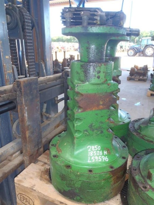 Sonstiges Traktorzubehör типа John Deere 2850 Bagaksel H / Rear axle R, Gebrauchtmaschine в Viborg (Фотография 1)