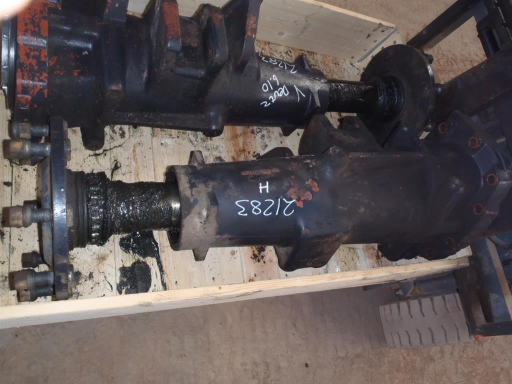 Sonstiges Traktorzubehör типа Deutz DX 6.10 Bagaksel H / Rear axle R, Gebrauchtmaschine в Viborg (Фотография 1)