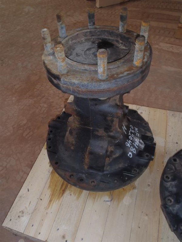 Sonstiges Traktorzubehör типа Massey Ferguson 7480 Bagaksel H / Rear axle R, Gebrauchtmaschine в Viborg (Фотография 1)